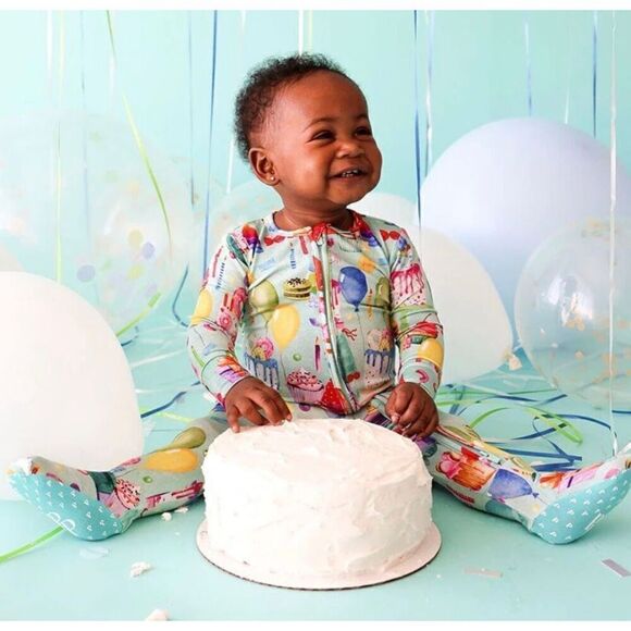 Posh Peanut Bamboo 2 Way Zip Happy Birthday Footie Blue Red 12-18 months - Picture 1 of 10